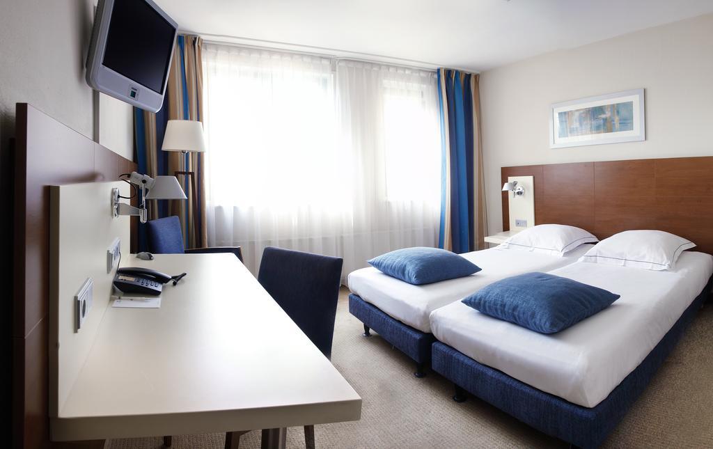 Leonardo Hotel Amsterdam Leidse Square ภายนอก รูปภาพ