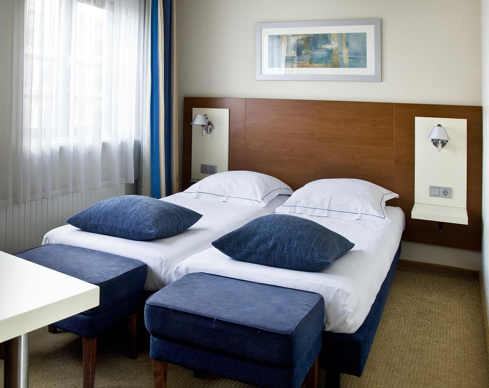 Leonardo Hotel Amsterdam Leidse Square ภายนอก รูปภาพ